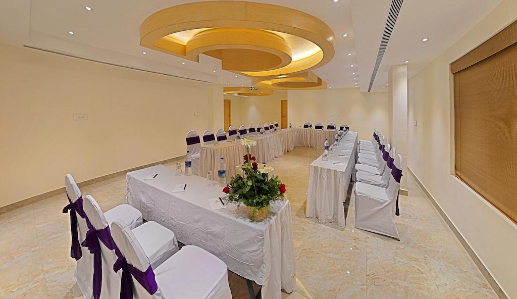 Poppys Anukula Residency Vellore Dış mekan fotoğraf