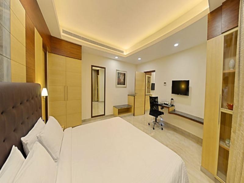 Poppys Anukula Residency Vellore Dış mekan fotoğraf